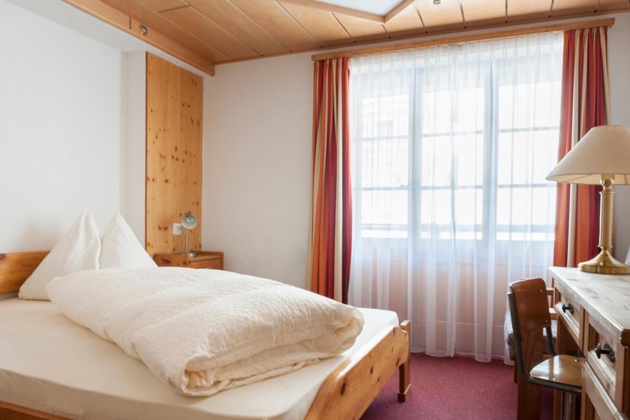 Hotel Tenne Saas Fee Exteriör bild