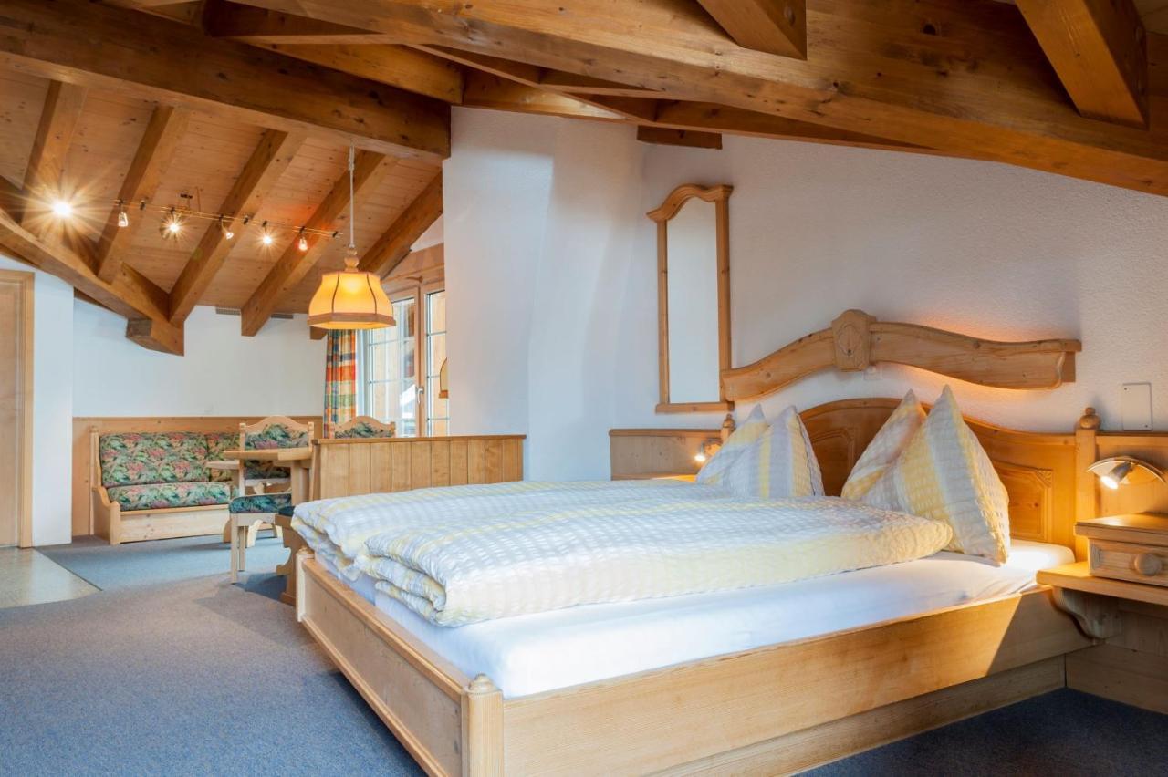 Hotel Tenne Saas Fee Exteriör bild