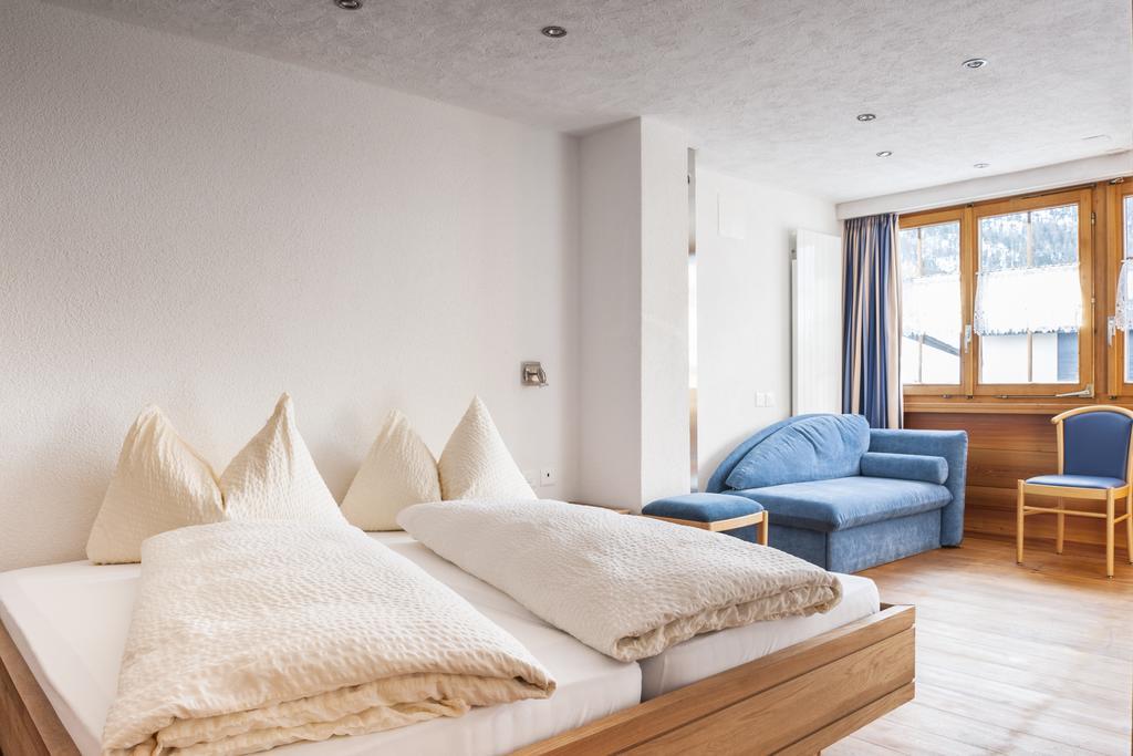 Hotel Tenne Saas Fee Exteriör bild