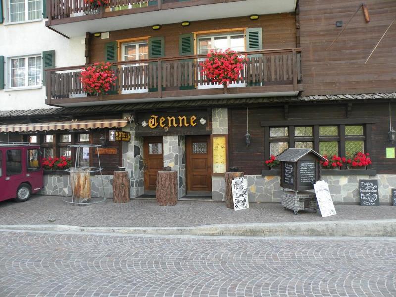 Hotel Tenne Saas Fee Exteriör bild