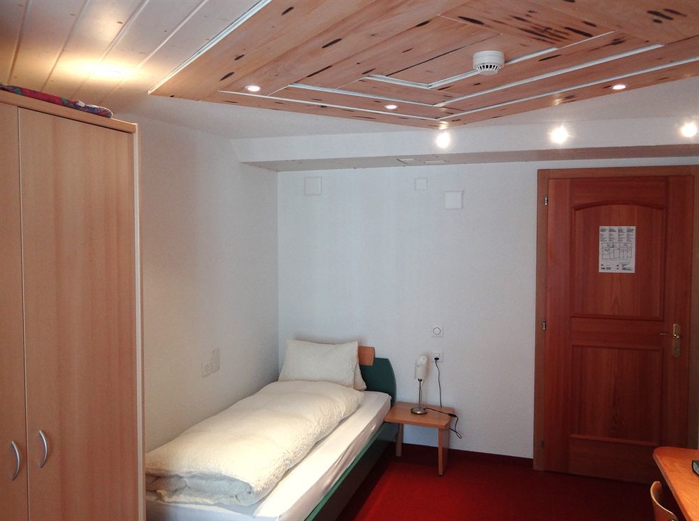 Hotel Tenne Saas Fee Exteriör bild